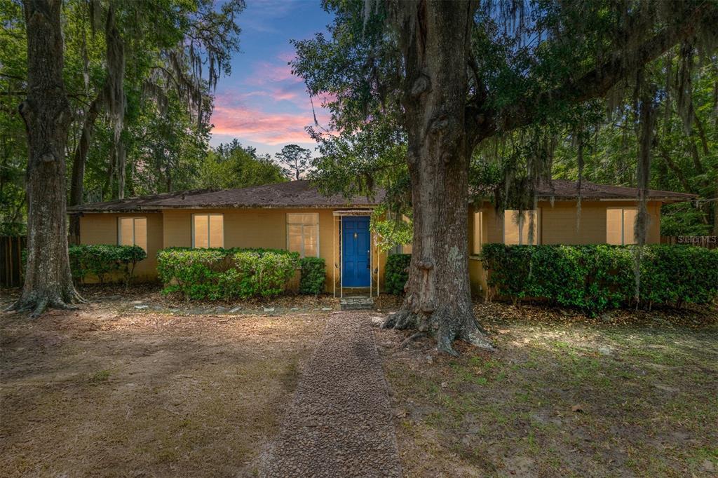 Picture of 806 NW 21St Street, Gainesville, FL 32603