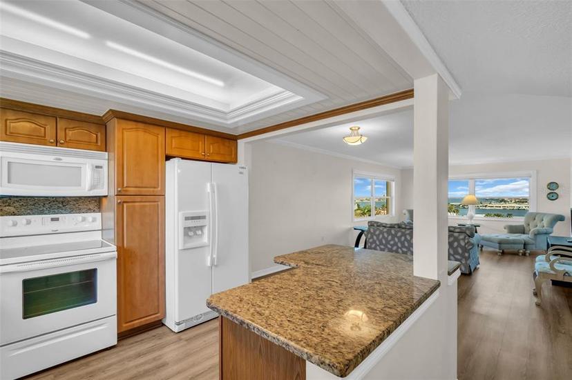 Picture of 4725 Cove Circle Unit 601, St Petersburg FL 33708