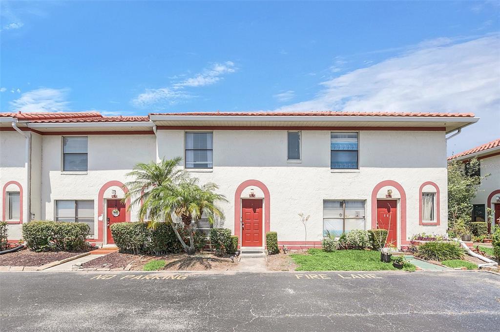 Picture of 1612 Sandy Point Square Unit 56, Orlando, FL 32807