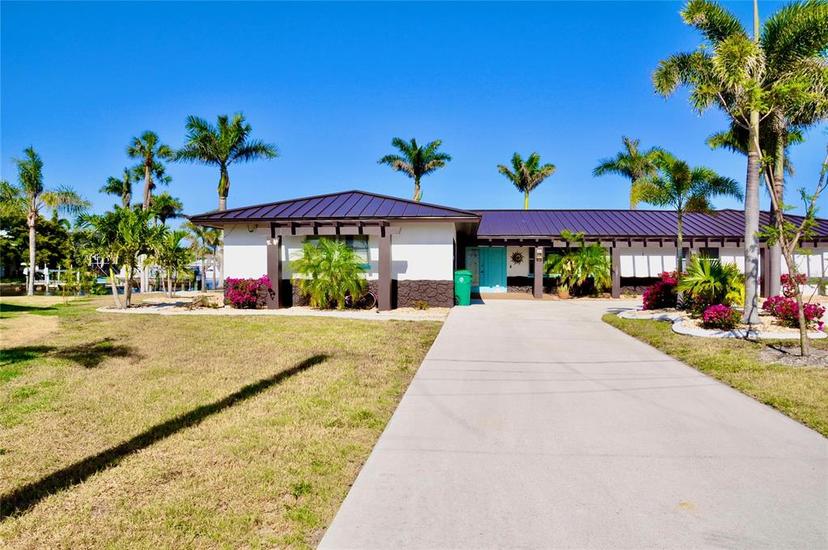 Picture of 148 Peckham St Se, Port Charlotte FL 33952