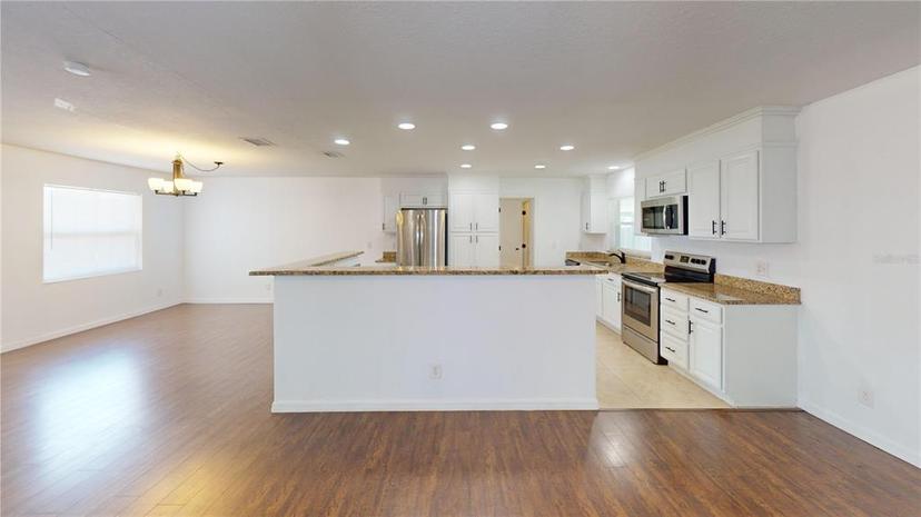 Picture of 708 Pearl Circle, Brandon FL 33510
