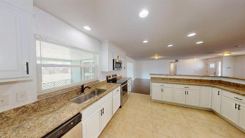 Picture of 708 Pearl Circle, Brandon FL 33510
