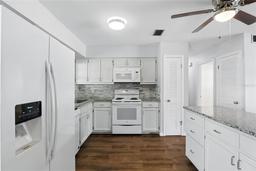 Picture of 17 W Nightingale Street, Apopka, FL 32712