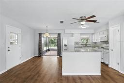 Picture of 17 W Nightingale Street, Apopka, FL 32712