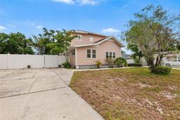 Picture of 102 Deen Boulevard, Auburndale, FL 33823