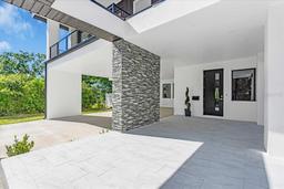 Picture of 3175 10Th Avenue N, St Petersburg, FL 33713