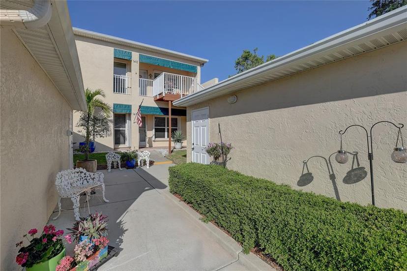 Picture of 6330 99Th Way N Unit 14F, St Petersburg FL 33708