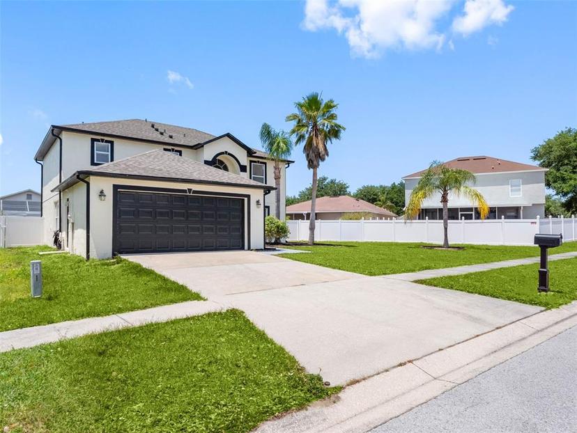 Picture of 908 Stallion Way, Valrico FL 33594