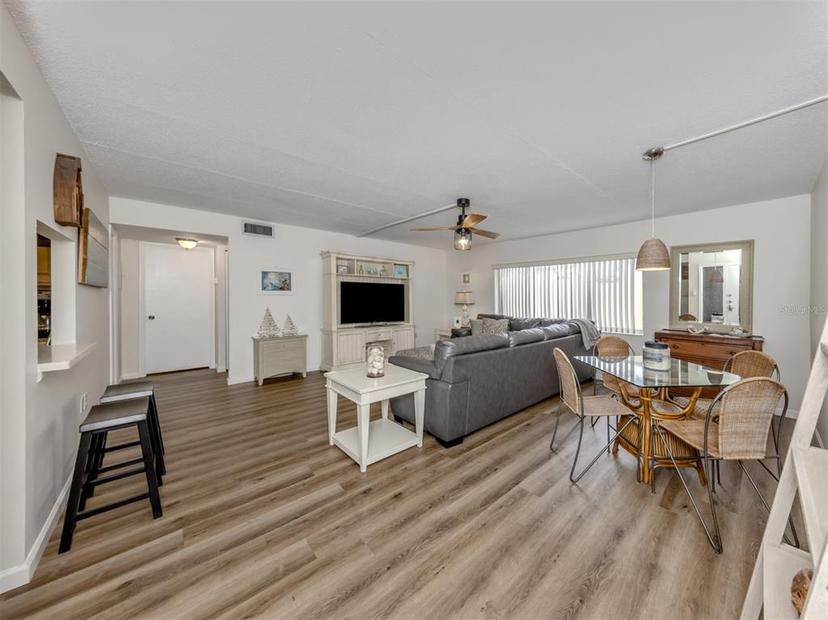 Picture of 340 Base Avenue E Unit 314, Venice FL 34285