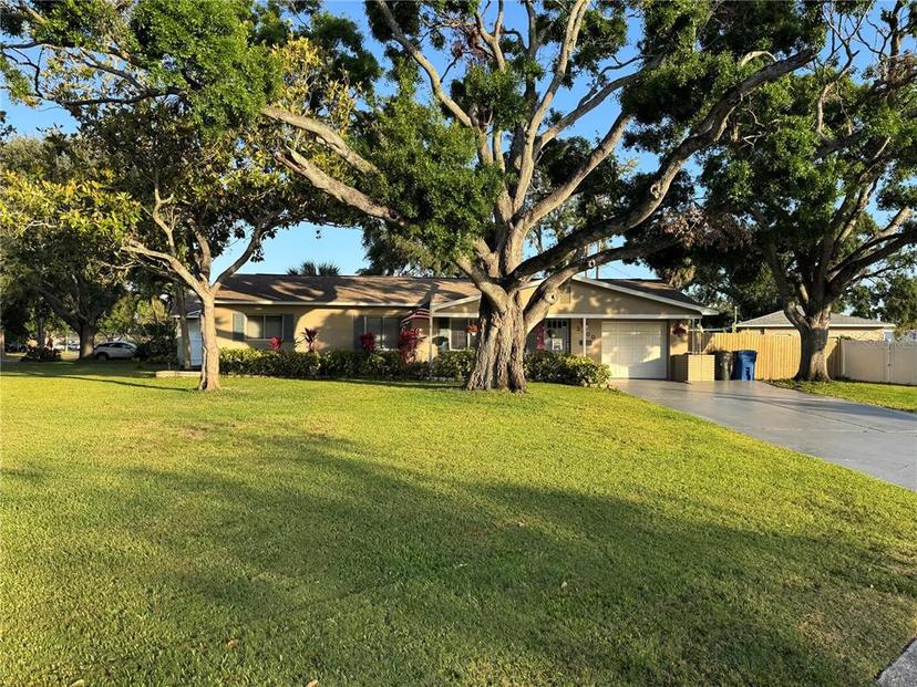 Picture of 2400 62Nd Street N, St Petersburg FL 33710
