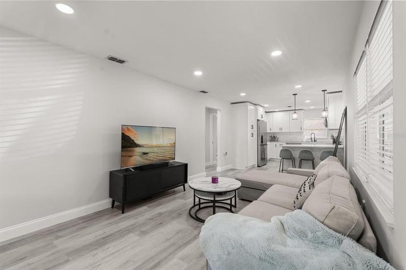 Picture of 13 Fanfair Avenue, Orlando FL 32811