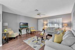Picture of 529 Valencia Place, Lady Lake, FL 32159