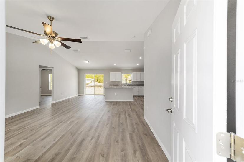 Picture of 397 W Homeway Loop, Citrus Springs FL 34434