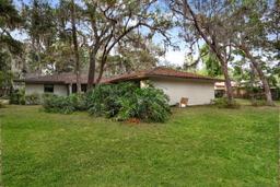 Picture of 3925 NW 35Th Place, Gainesville, FL 32606