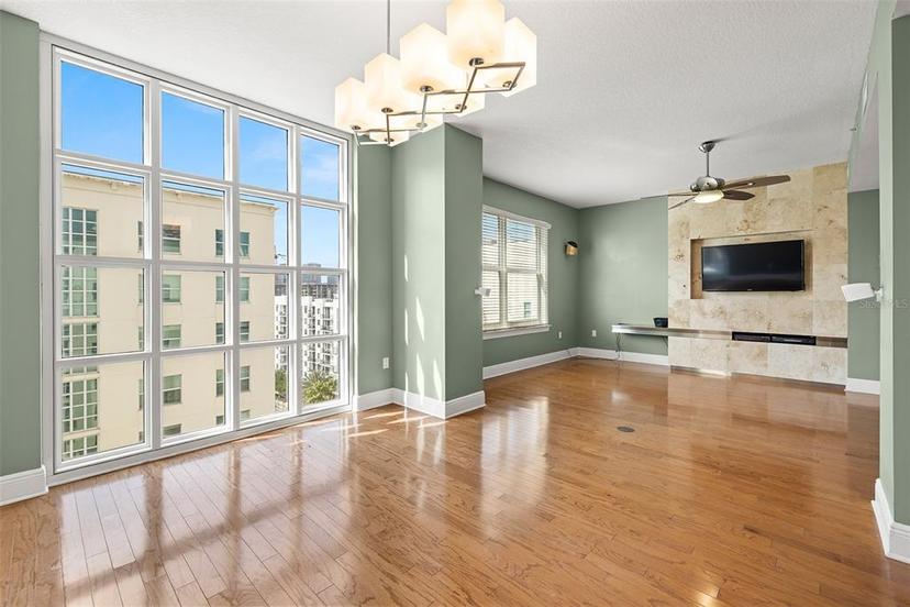 Picture of 1227 E Madison Street Unit 902, Tampa FL 33602