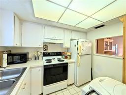 Picture of 3559 Lake Bayshore Drive Unit J-204, Bradenton, FL 34205