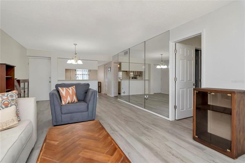 Picture of 112 W Cypress Court, Oldsmar FL 34677