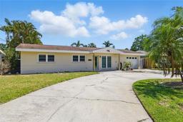 Picture of 1524 Carson Circle Ne, St Petersburg, FL 33703