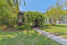 Picture of 433 San Salvador Drive, Dunedin, FL 34698