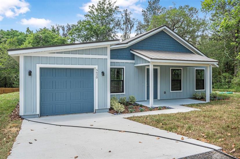 Picture of 5620 Ridgewood Avenue, De Leon Springs FL 32130