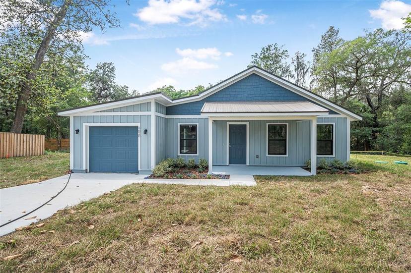 Picture of 5620 Ridgewood Avenue, De Leon Springs FL 32130