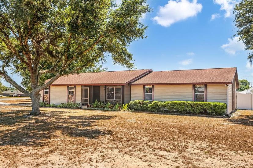 Picture of 211 Pierce Street, Lake Wales FL 33859