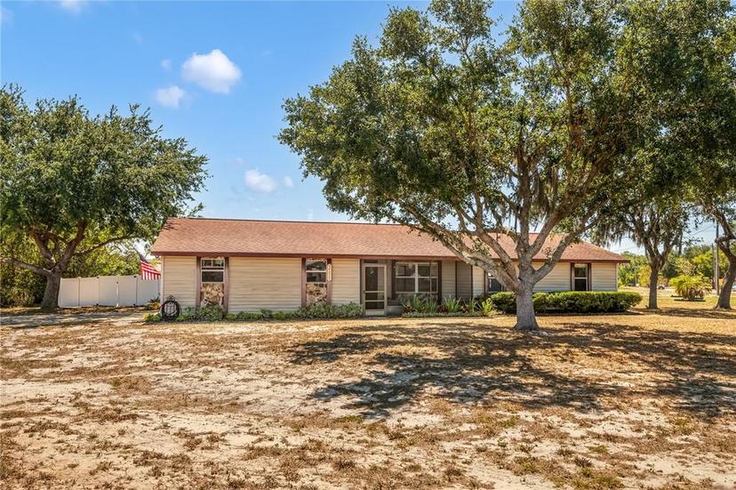 Picture of 211 Pierce Street, Lake Wales FL 33859