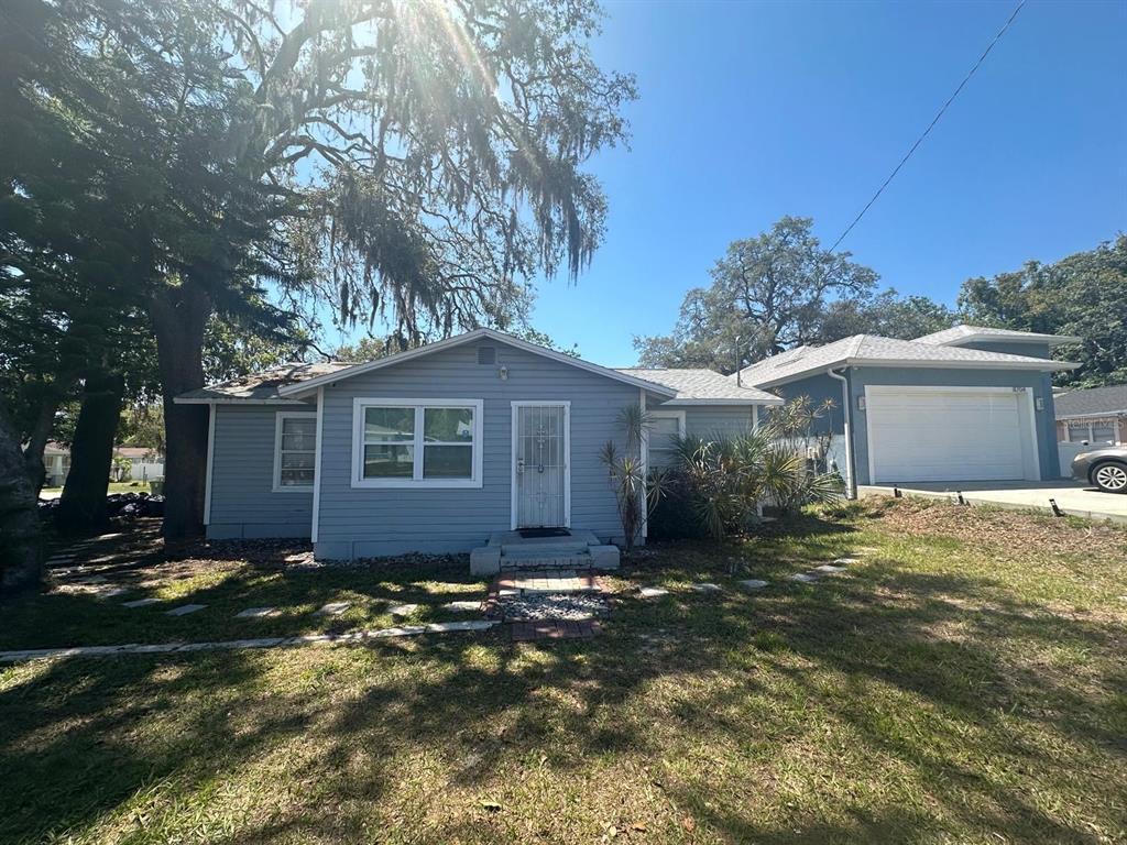 Picture of 8702 El Portal Dr, Tampa, FL 33604