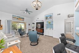 Picture of 910 W Penn Hills Court, Beverly Hills, FL 34465