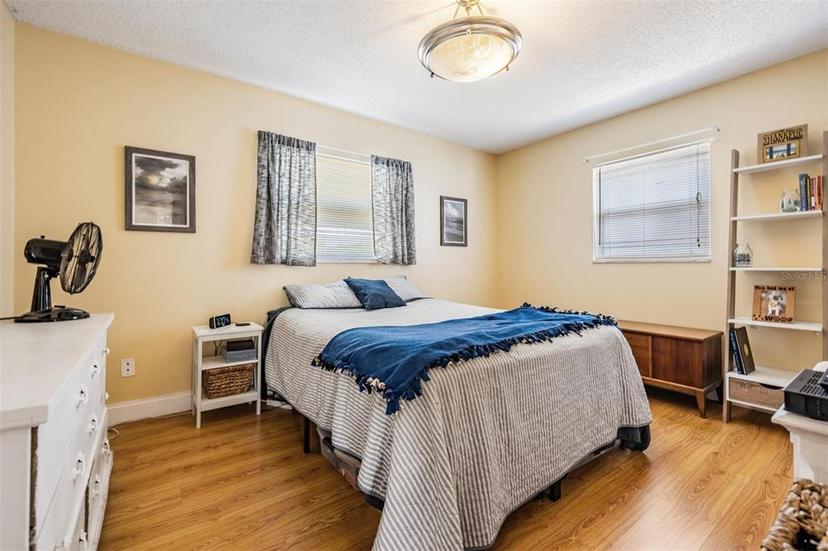 Picture of 4160 30Th Street N, St Petersburg FL 33714