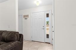 Picture of 11 W Bay Street, Davenport, FL 33837