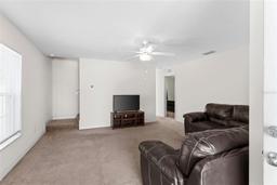 Picture of 11 W Bay Street, Davenport, FL 33837
