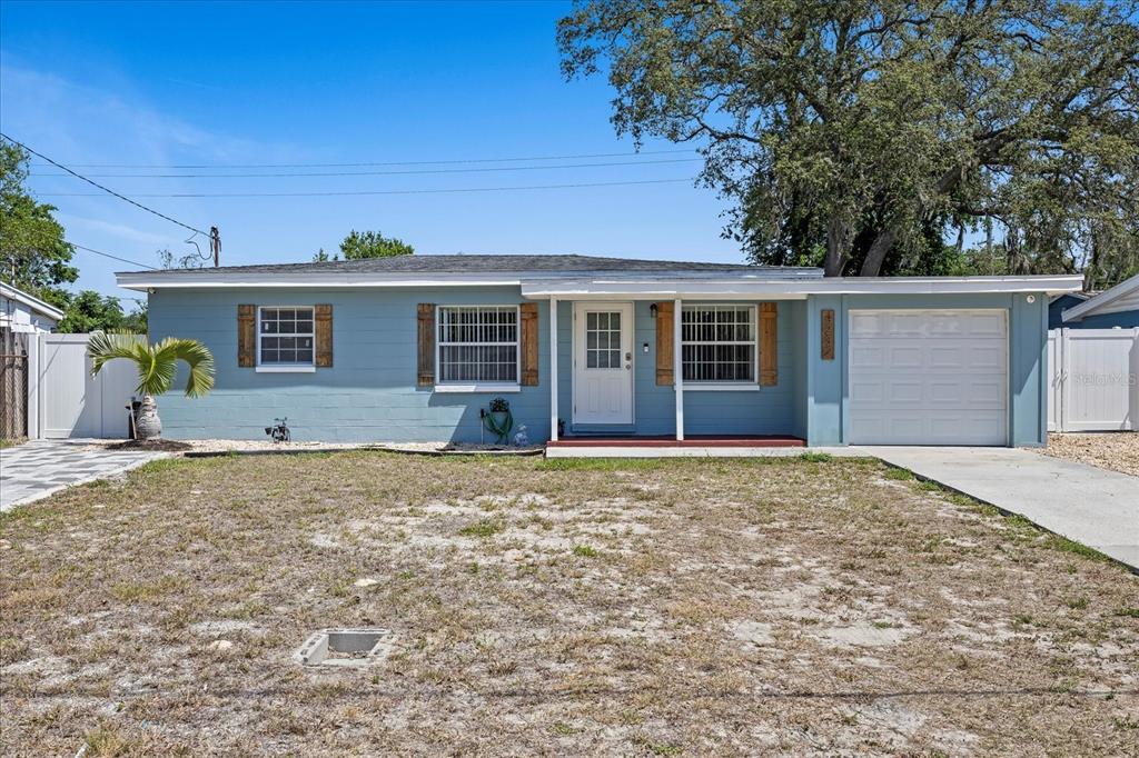 Picture of 4232 N Sandalwood Circle, Tampa, FL 33617
