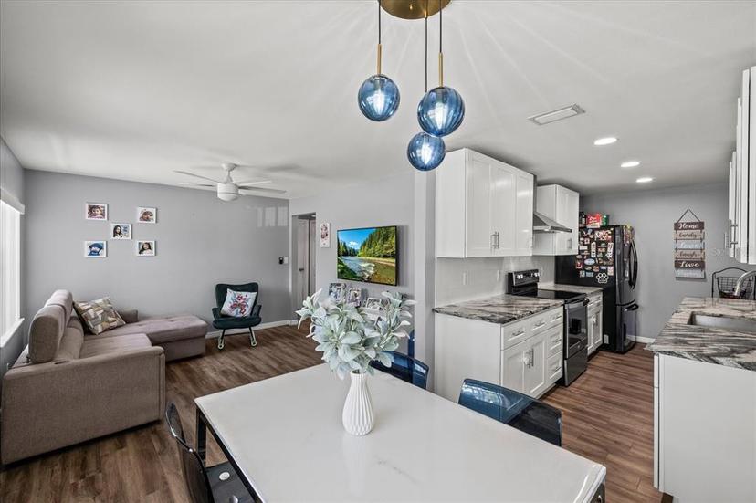 Picture of 4232 N Sandalwood Circle, Tampa FL 33617