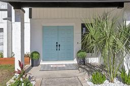 Picture of 1502 Creekbend Drive, Brandon, FL 33510