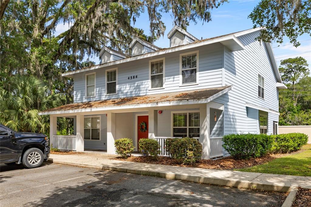 Picture of 4586 SW 48Th Way Unit 106, Gainesville, FL 32608