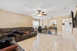 Picture of 4586 SW 48Th Way Unit 106, Gainesville, FL 32608