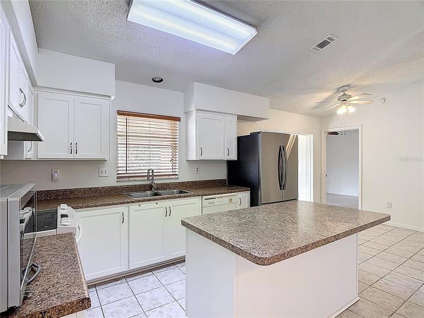 Picture of 923 Gascony Ct, Kissimmee FL 34759