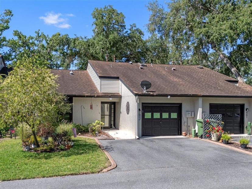 Picture of 903 Belle Oak Drive, Leesburg FL 34748