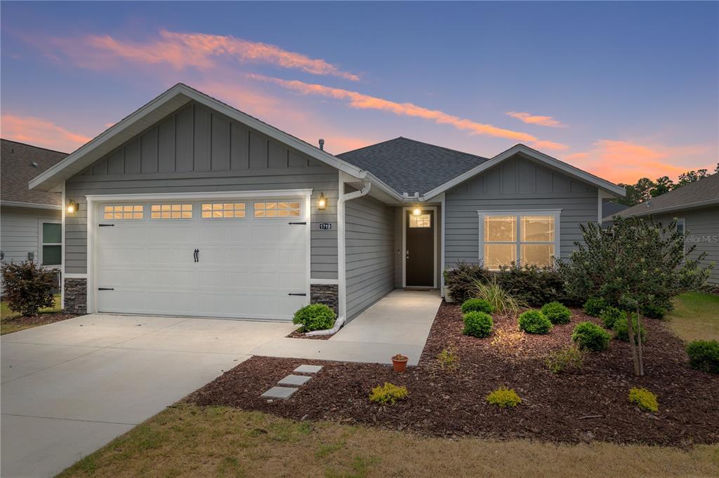 Picture of 1719 SW 72Nd Circle, Gainesville, FL 32607