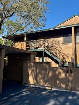 Picture of 404 Lennox Road W Unit 404, Palm Harbor, FL 34683