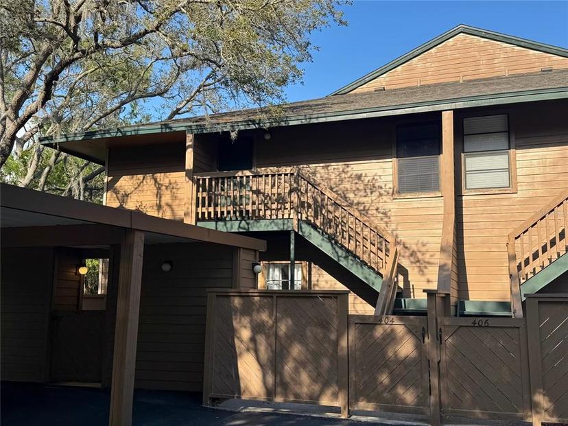 Picture of 404 Lennox Road W Unit 404, Palm Harbor FL 34683