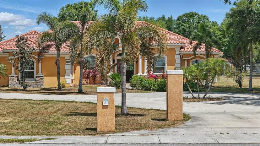 Picture of 2202 Sparkman Road, Plant City FL 33566