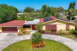 Picture of 2410 Tanglewood Drive, Sarasota, FL 34239