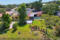 Picture of 2410 Tanglewood Drive, Sarasota, FL 34239