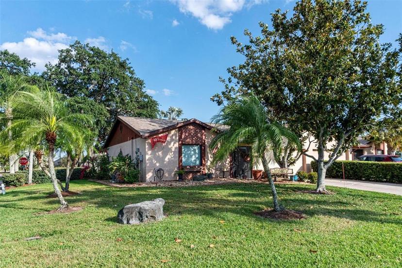 Picture of 1823 Atrium Drive, Sun City Center FL 33573