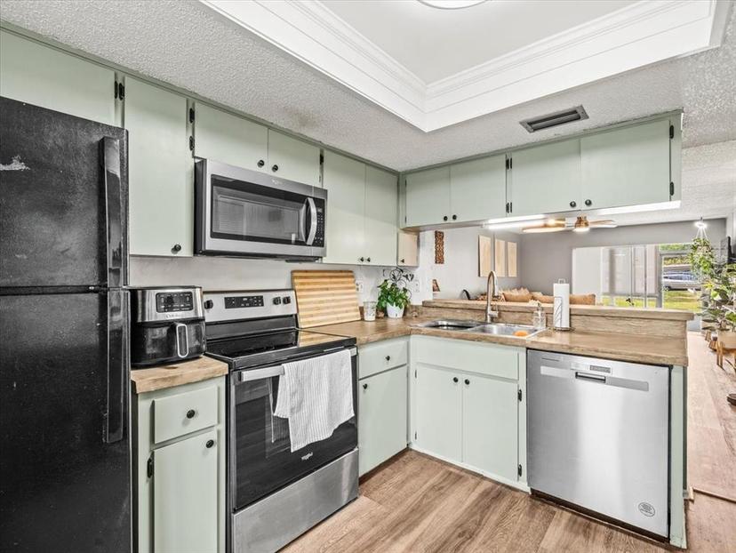 Picture of 129 Cypress Court, Oldsmar FL 34677