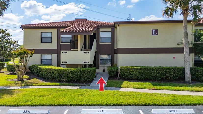 Picture of 3235 Candle Ridge Drive Unit 102, Orlando FL 32822