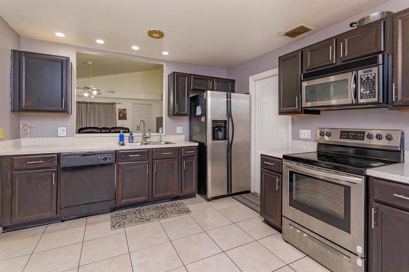 Picture of 1023 Royal Oaks Drive, Apopka FL 32703