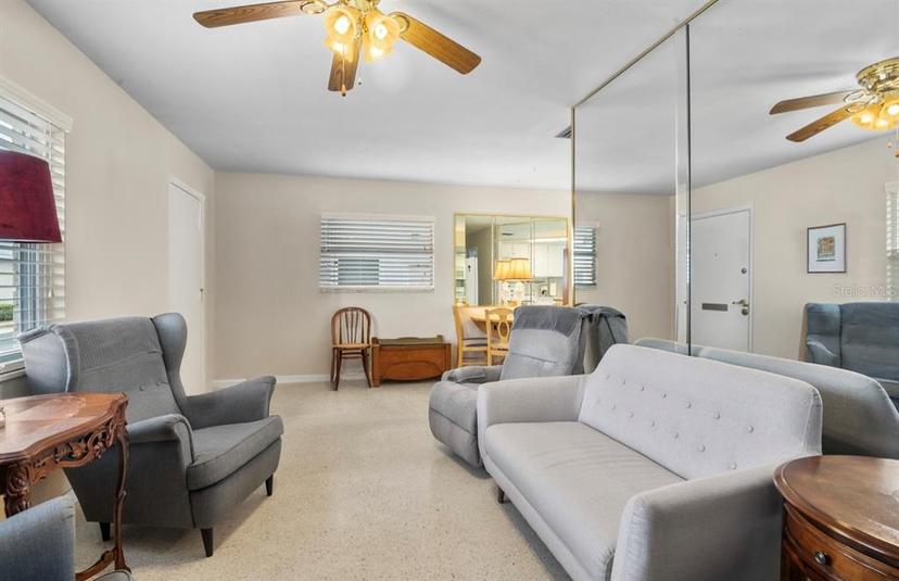 Picture of 12400 Park Boulevard Unit 522, Seminole FL 33772